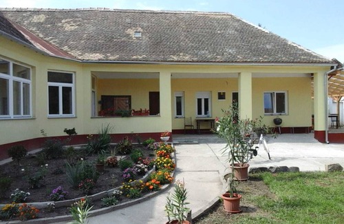 Csatalja House | Apartment/Rooms in Csatalja, Southern Hungary