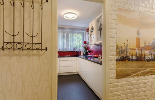 Lankwitz Apartment | Apartment 'Ruhige Berlin-Steglitz' with Shared Garden, Balcony and Wi-Fi