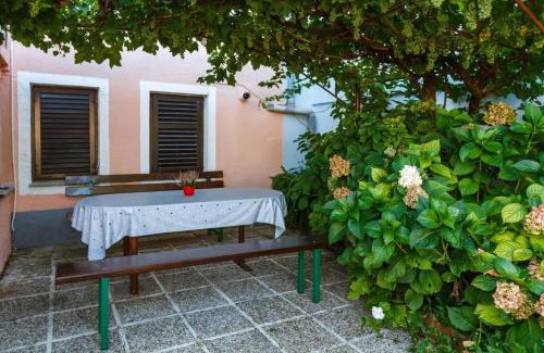 Peresiji Apartment | Apartment Sankovic