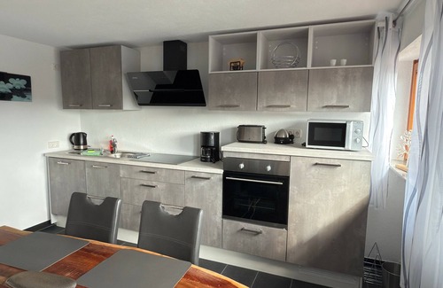 Sipplingen Apartment | Apartment 'Säntisblick, 65 Qm' with Balcony and Wi-Fi