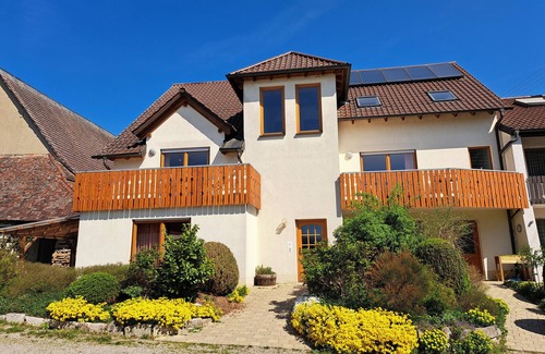 Borslingen Apartment | Apartment 'Schwalbennest' with Private Terrace, Shared Garden and Wi-Fi