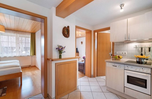 Sankt Peter Apartment | Apartment 'Schwalbennest' with Private Terrace, Shared Garden and Wi-Fi
