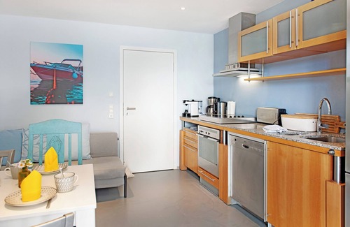 Ludwigshafen Apartment | Apartment "SeeArt-Apartment No 86" with Lake View, Pool & Wi-Fi