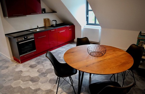 Klaeden Apartment | Apartment Shanghai in the Brikkhaus - "History meets modernity"