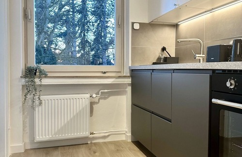 Neukirchen-Vluyn Apartment | Apartment-Signature-Private Bathroom-Balcony