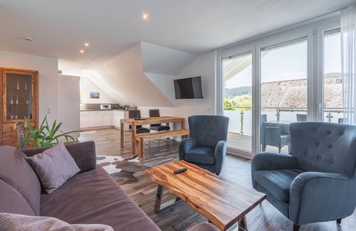 Breitnau Apartment | Apartment 'Sonnentau' with Mountain View, Balcony and Wi-Fi