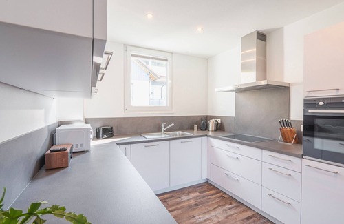 Breitnau Apartment | Apartment 'Sonnentau' with Mountain View, Balcony and Wi-Fi
