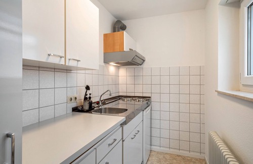 Hagnau Apartment | Apartment 'Spätburgunder' with Private Terrace, Shared Garden and Wi-Fi