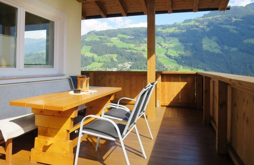 Hippach Apartment | Apartment Stefan by Interhome