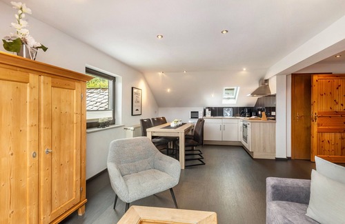 Schanze Apartment | Apartment 'Sternenhimmel' with Shared Terrace, Shared Garden and Wi-Fi
