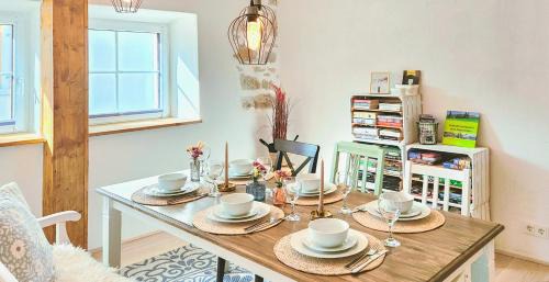 Griessen Apartment | Apartment Südwind - Beautiful premium apartment with 2 bedrooms near Rhine Falls & Zurich Airport in Klettgau