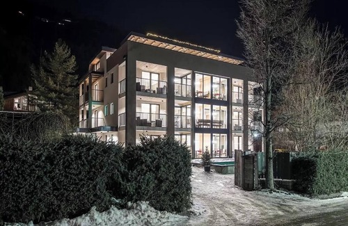 Sand in Taufers Apartment | Apartment 'Superior Xl- 2 Right' with Mountain View, Shared Pool and Wi-Fi