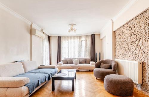 Balcova Apartment | Apartment surrounded by malls in Balcova