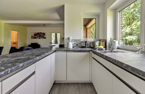 Neugalmsbull Apartment | Apartment 'Sylt' with Private Terrace, Shared Garden and Wi-Fi