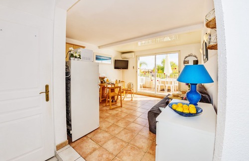 La Londe-les-Maures Apartment | Apartment T3 * 250 m from the SEA with HEATED SWIMMING POOL and TENNIS (103)