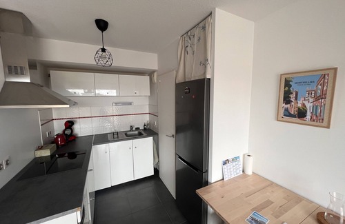 Le Cres Apartment | Apartment 'T2 Muses' with Private Terrace, Wi-Fi and Air Conditioning