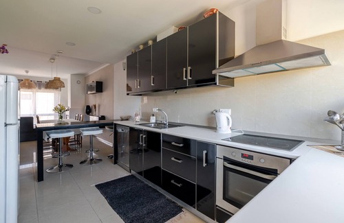 Apulia Apartment | Apartment 'T3' with Shared Terrace, Shared Garden and Wi-Fi