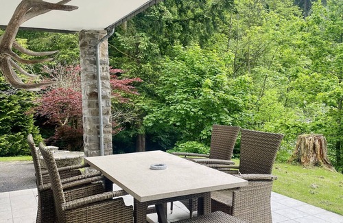 Blankenheim Apartment | Apartment 'Talblick Chalet Blankenheim' with Private Terrace, Private Garden and Wi-Fi