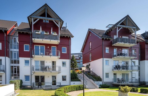 Oberhof Apartment | Apartment 'Tannenblick 7-4' with Mountain View, Shared Garden and Wi-Fi