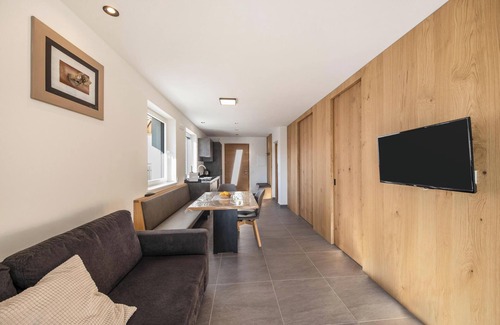 Renon Apartment | Apartment "Thalerhof Sancta Sebastianus" with Mountain View, Garden & Wi-Fi