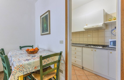 Bonalaccia-Filetto Apartment | Apartment 'Trilocale Bonalaccia 1' with Shared Pool and Wi-Fi