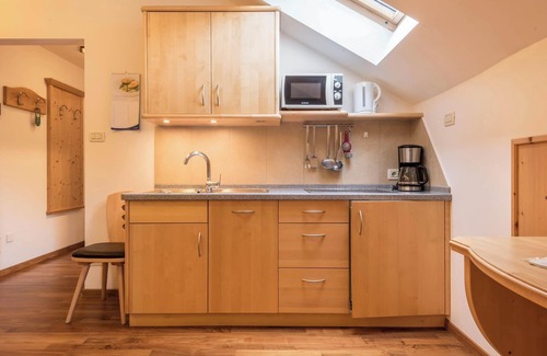 Kastelruth Apartment | Apartment “ Trocker Kastelrut 11” near Seiser Alm with Balcony, Whirlpool & Sauna