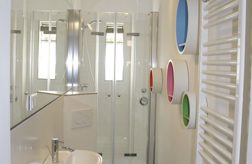 Ottensen Apartment | "Apartment VÖRN" at URBAN STAY Hamburg
