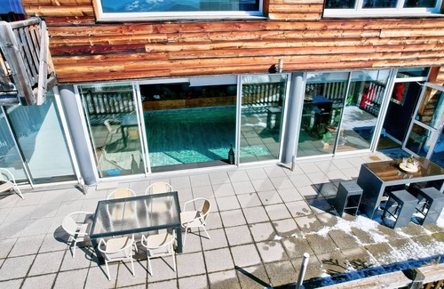 Chamrousse Apartment | Apartment 'Vacances De Rêves' with Mountain View, Private Terrace and Wi-Fi