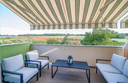 Vrvari Apartment | Apartment Vet-Centar No.1 with Balcony