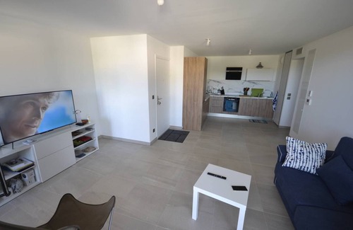 La Faviere Apartment | APARTMENT VILLA LEVANTE