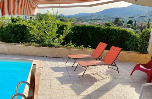 Vence Apartment | Apartment-Villa Californienne 50 M2-Pool,Garage,Shops&old town on foot