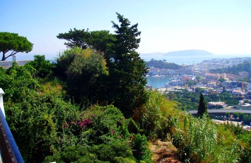Ischia Porto Apartment | Apartment 'Vista Golfo' with Sea View, Private Terrace and Wi-Fi