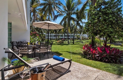 Playa Diamante Villa | Apartment with an Incredible Terrace in Acapulco Diamante
