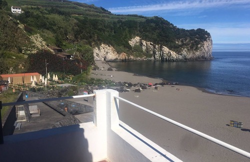 Ribeira Grande Apartment | Apartment with private access to the beach - Praia dos Moinhos