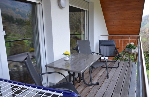 Oberglottertal Apartment | Apartment Wiesenblick-Panoramaferienwohnung