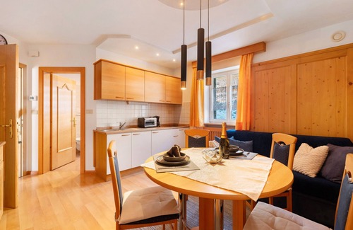 Trodena Apartment | Apartment 'Wiesenheim - Romantic' with Mountain View, Shared Pool and Wi-Fi