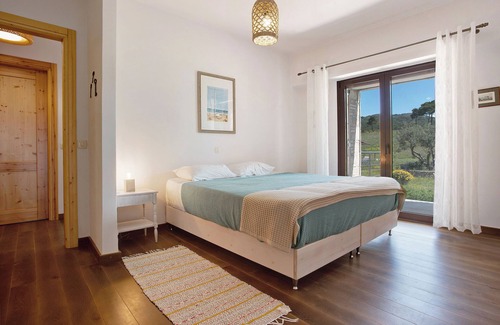 Maries House | Apartment 'Wild Fig Retreat Alati' with Shared Pool, Wi-Fi and Air Conditioning