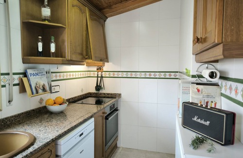 Cunit Apartment | Apartment with a big terrace & wonderful views to the beach and swimming pool