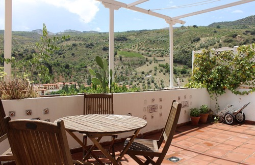 Pinos Genil Apartment | Apartment with caracter