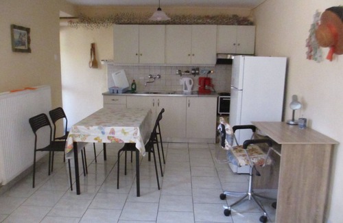 Alexandroupoli Apartment | APARTMENT with PARKING, Wi-Fi & YARD