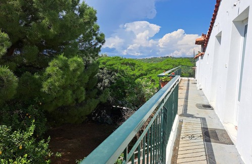 Kompi Apartment | Apartment with great sea view and tavern on the doorstep
