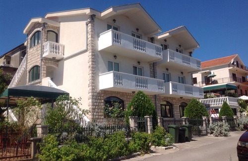 Radovici Apartment | Apartment With Great Sea View Of The Boka Bay