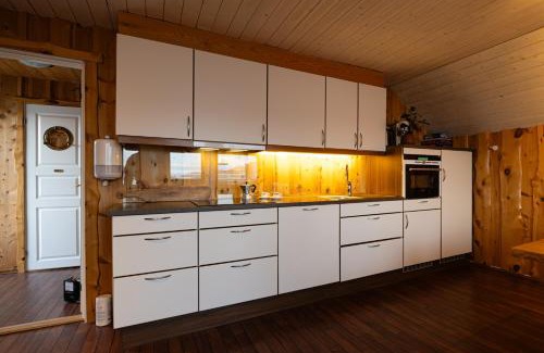Mageroya Apartment | Apartment with jacuzzi and seaview
