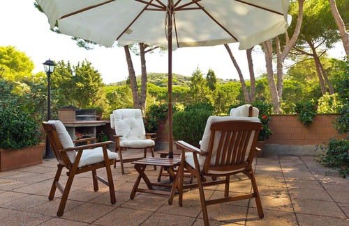 Punta Ala Apartment | Apartment with large terraces, near the beach and shops, with A/C in bedrooms
