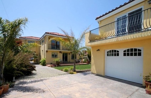 Westside Santa Cruz Apartment | Apartment with ocean views