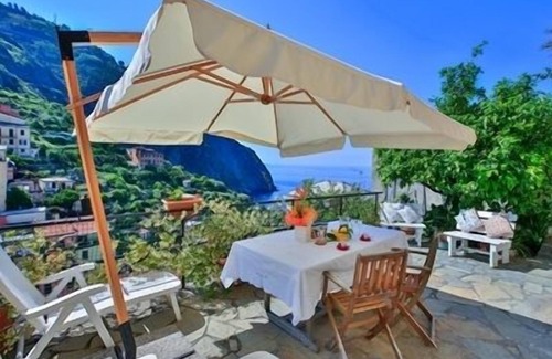 Riomaggiore Apartment | Apartment with sea view terrace, the essence of a vacation in 5 Terre