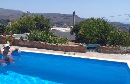 Sitia Apartment | Apartment with swimming pool and beaches 8 mns away