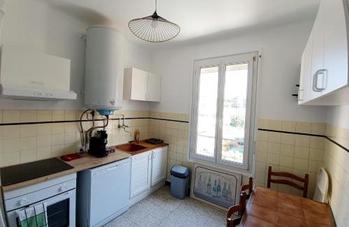 L'Arenas Apartment | Apartment with terrace near the sea