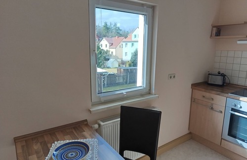 Bad Klosterlausnitz Apartment | Apartment 'Zirbelkiefer 8' with Wi-Fi
