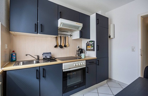 Huckelriede Apartment | Apartment 'Zentrumsnahe 2 Zimmerwohnung ' with Private Terrace, Private Garden and Wi-Fi